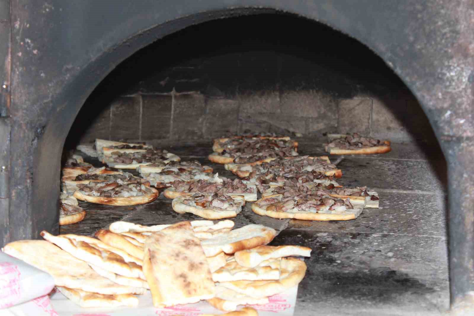 siirtin tescilli lezzeti buryan kebabi iftar sofrasinin vazgecilmezi oluyor 2