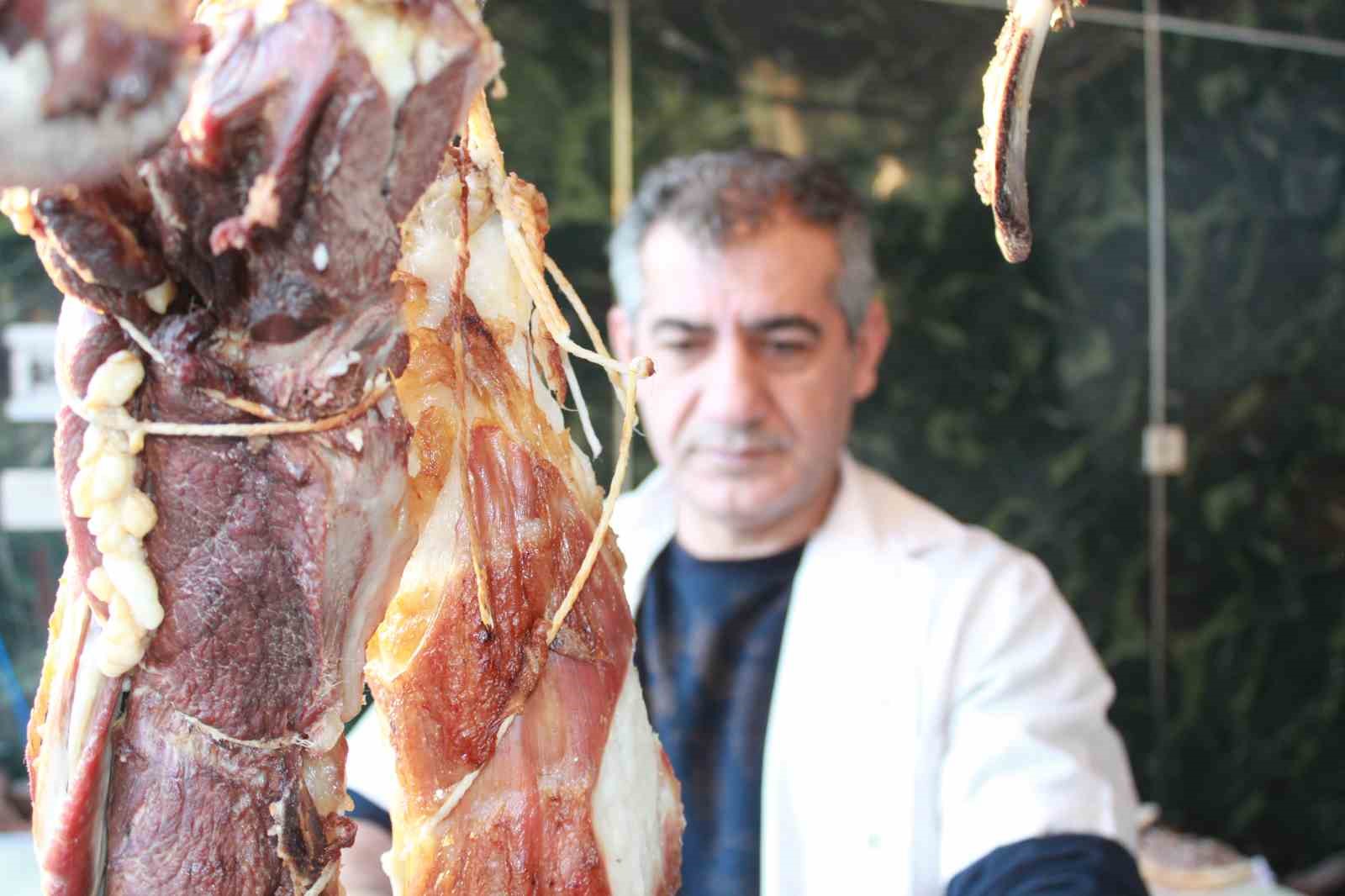 siirtin tescilli lezzeti buryan kebabi iftar sofrasinin vazgecilmezi oluyor 3 QM3PbsDC