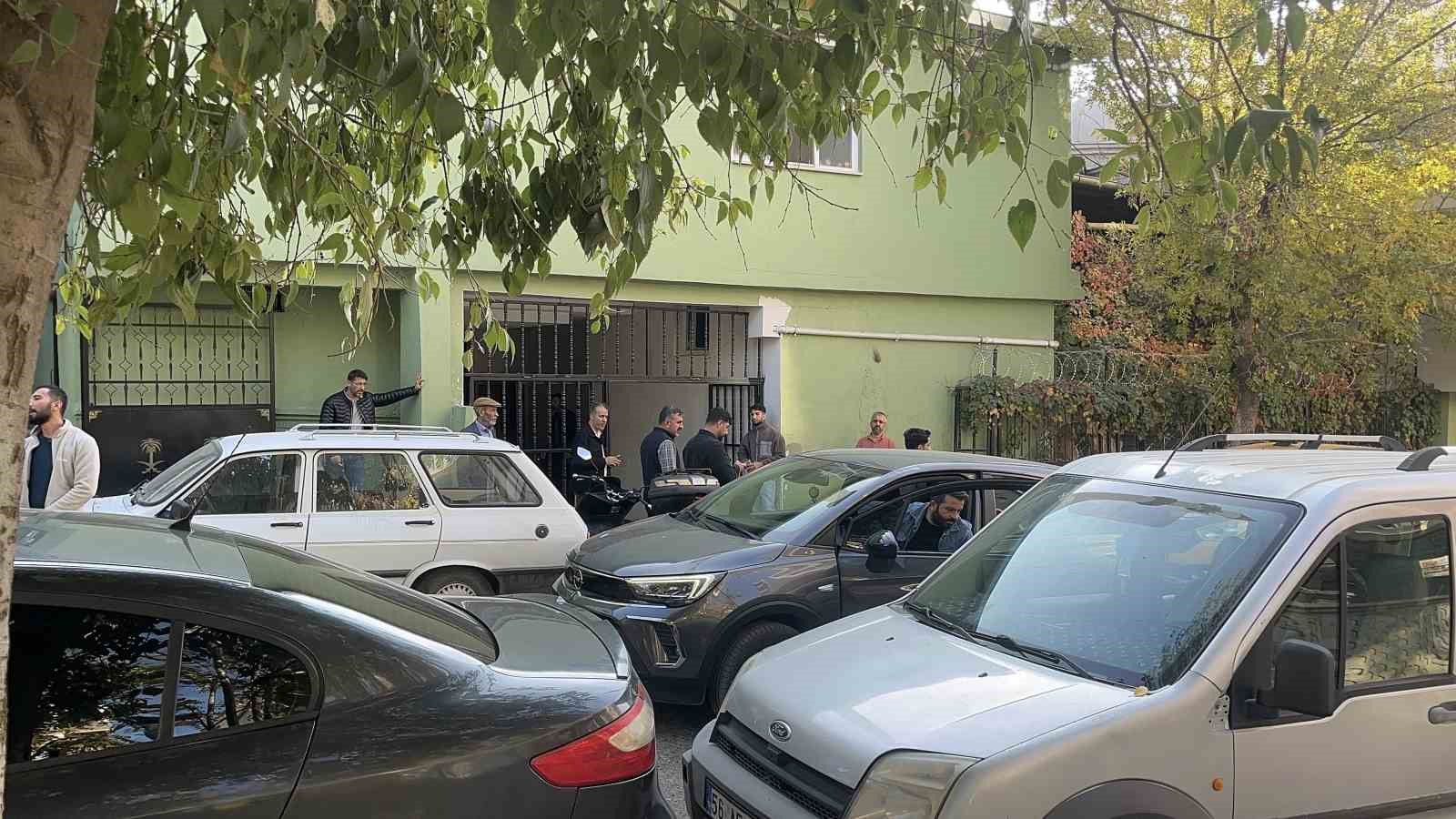 siirtli milli guresci evin demirhanin babasi hayatini kaybetti 1 h7bJt5er
