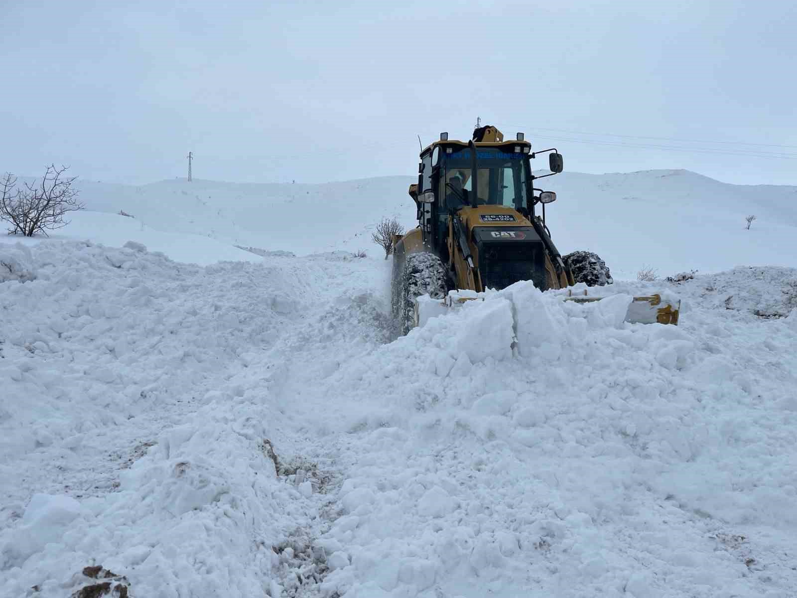 Siirt’te 146 köy yolu ulaşıma açıldı 5 siirtte 146 koy yolu ulasima acildi 1