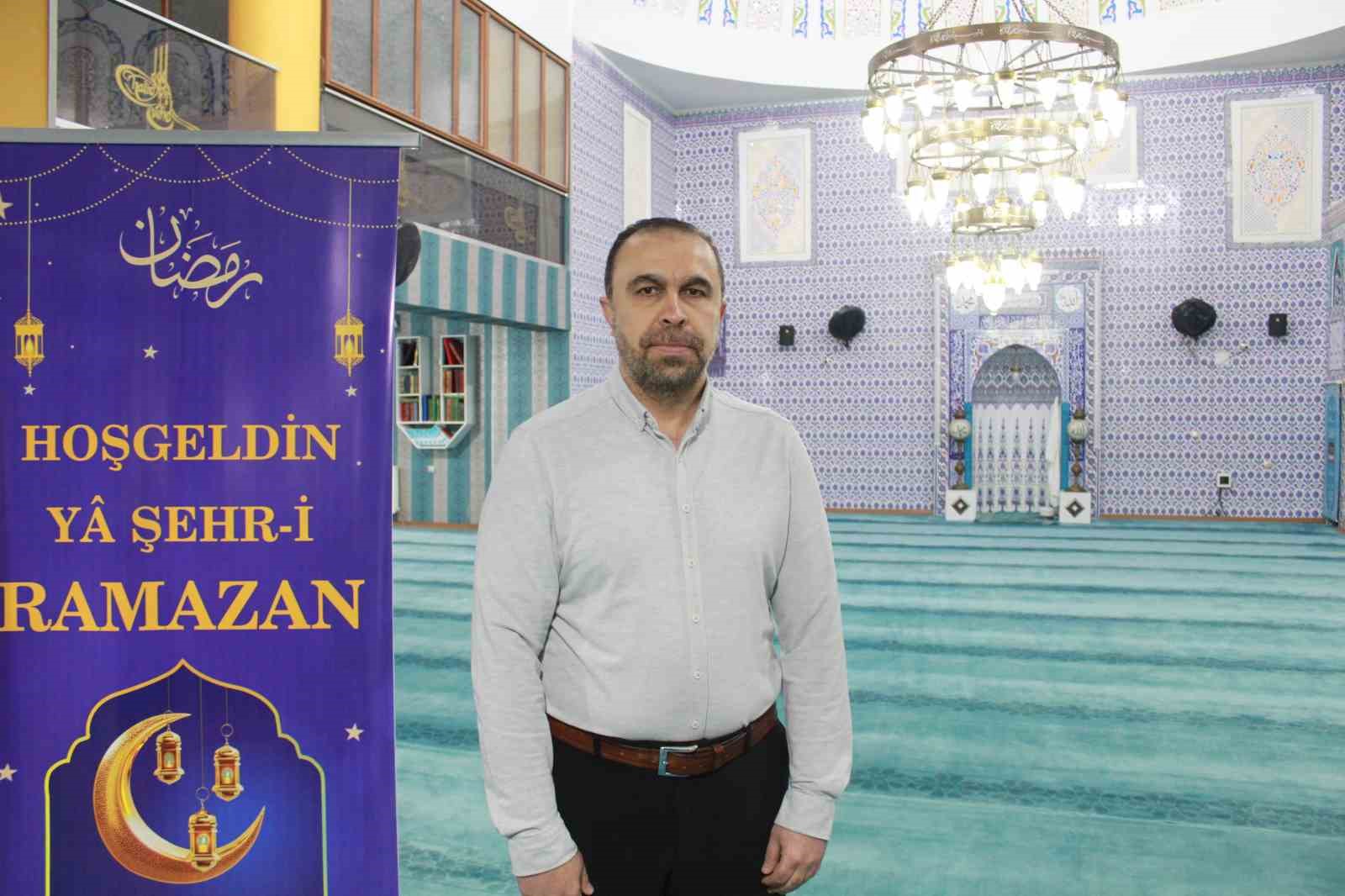 siirtte 642 cami ramazan ayina gul suyuyla hazirlandi 5 NON8U5MO