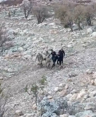 siirtte-arac-sarampole-yuvarlandi-1i-agir-4-yarali-IuGpBZxh.jpg