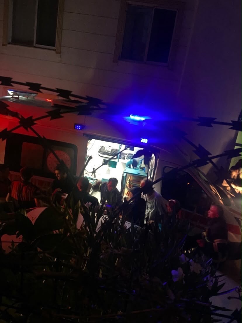 siirtte asansor kazasi genc kizin ayagi sikisti 1 nQDOXliF