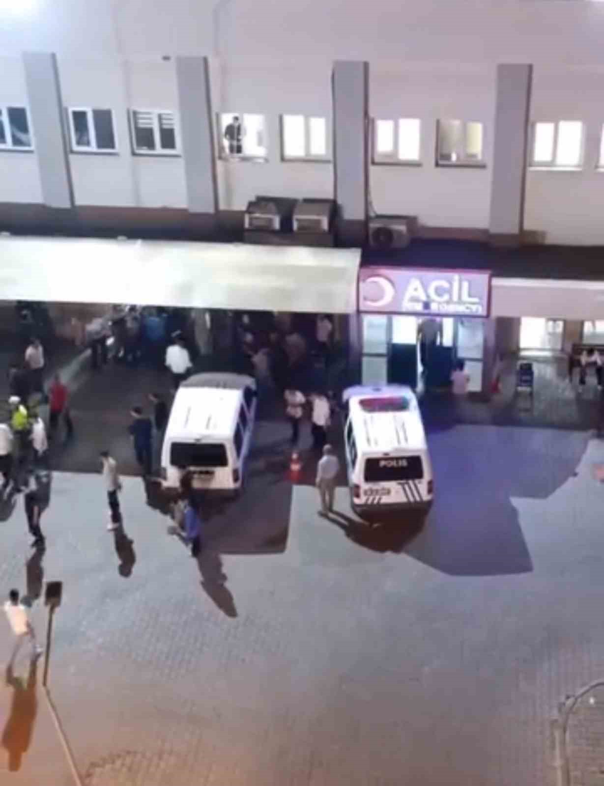 Siirt’te bıçaklı kavga: 1 yaralı 8 siirtte bicakli kavga 1 yarali 4 vaiZj8gl