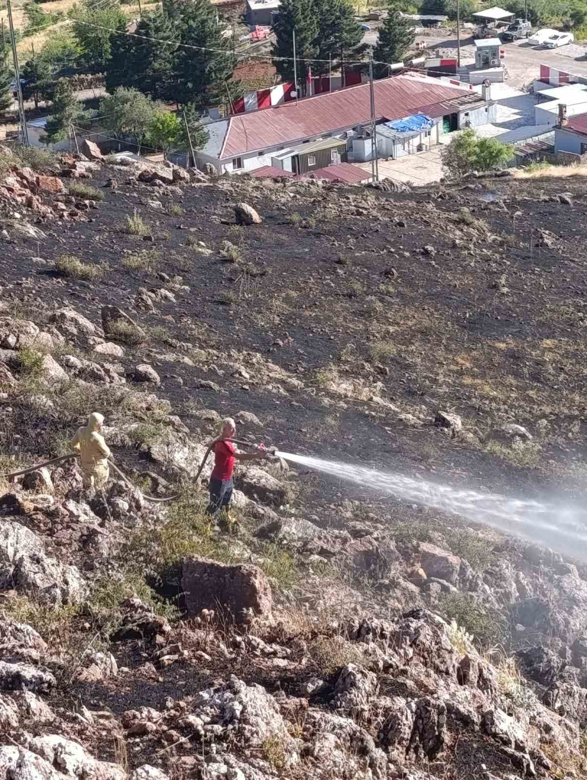 siirtte cikan yangin ekiplerin mudahalesiyle sonduruldu 1 lYi4gvaJ