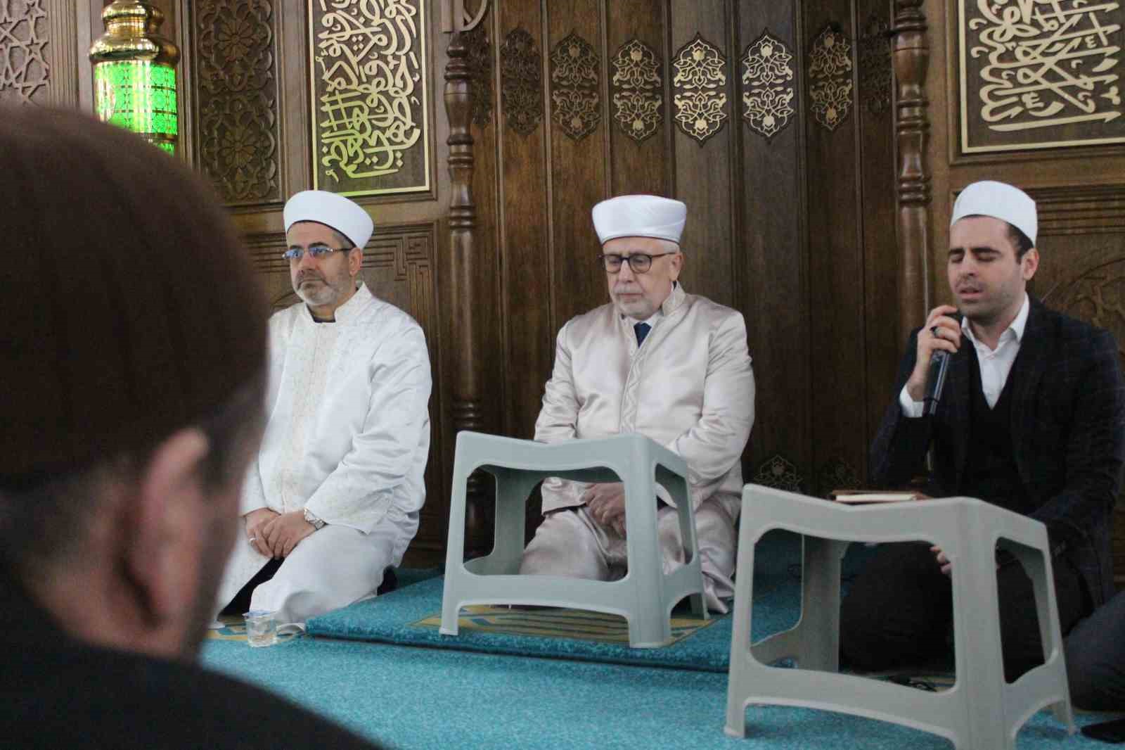 siirtte depremde hayatini kaybedenler icin mevlit okutuldu 3