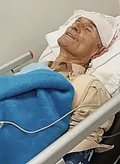 Siirt’te istinat duvarından düşen yaşlı adam ağır yaralandı 4 siirtte istinat duvarindan dusen yasli adam agir yaralandi 0 8tgUI16g