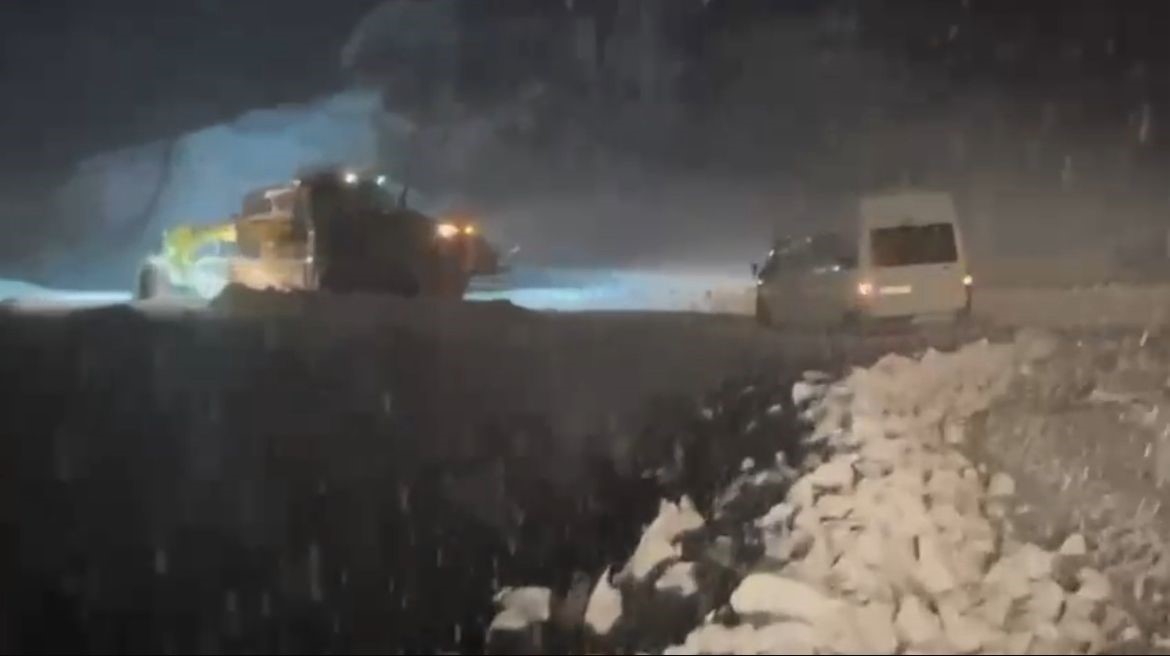 Siirt’te kar yağışı nedeniyle 117 köy yolu ulaşıma kapandı 4 siirtte kar yagisi nedeniyle 117 koy yolu ulasima kapandi 0 u43V8aWc