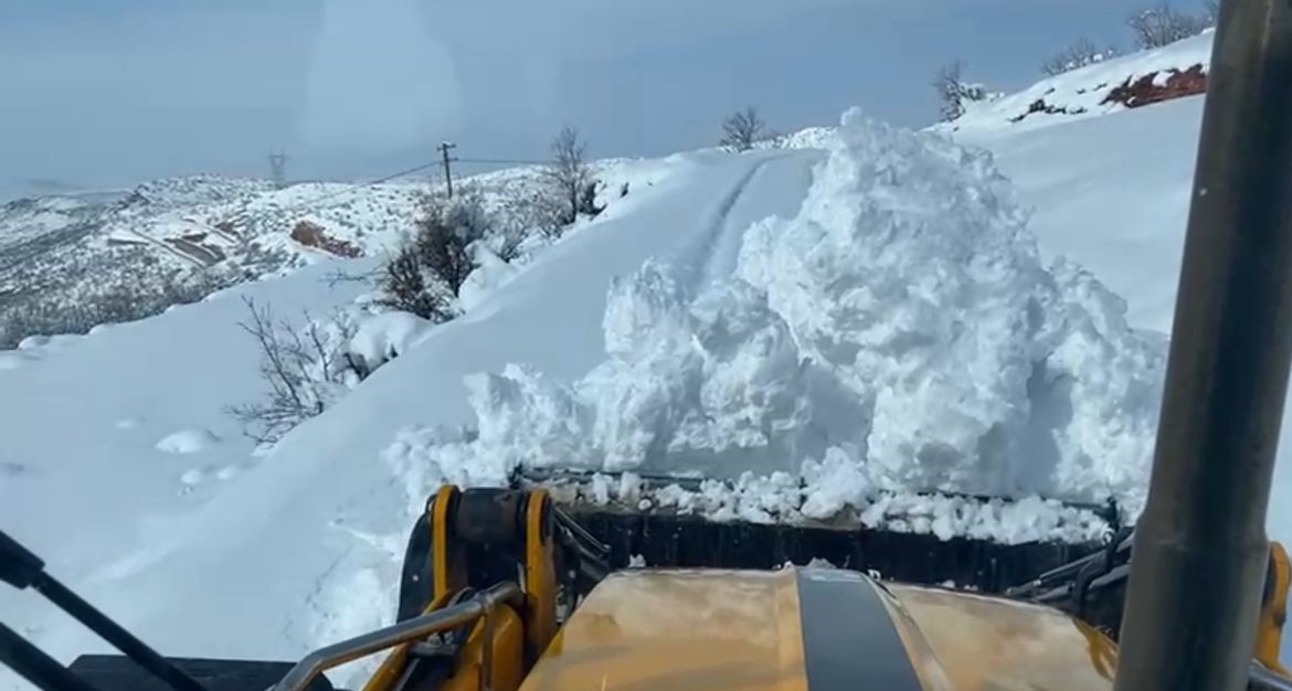 Siirt’te kardan kapanan 120 köy yolunun 105’i açıldı 4 siirtte kardan kapanan 120 koy yolunun 105i acildi 0 j2iX8FiI