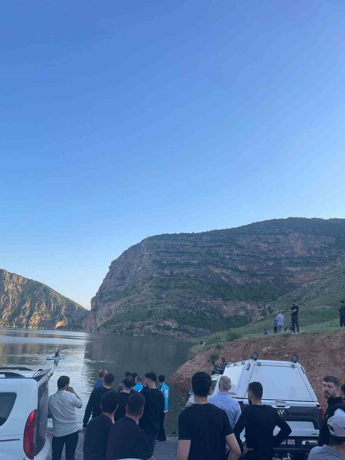 siirtte kayaliklardan dusen sahis hayatini kaybetti 3 pTdOHUDh