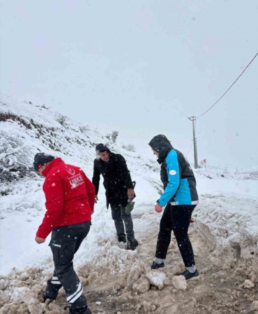 siirtte-mahsur-kalan-diyaliz-hastasi-kurtarildi-PiyyY5JP.jpg