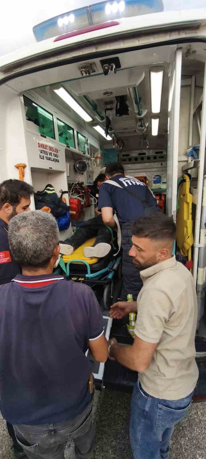 siirtte otomobil takla atti 1i agir 3 yarali 1 dWBkEcOj