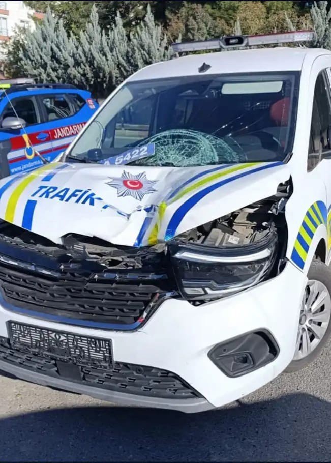siirtte polis aracinin carptigi genc kiz 1 ay sonra hayatini kaybetti 1