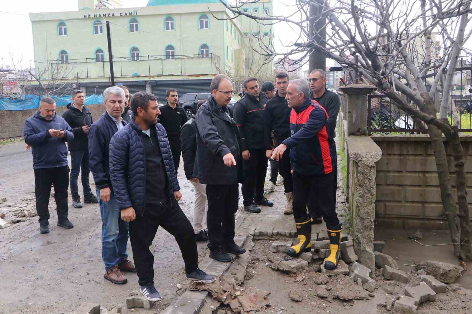 Siirt’te sel nedeni ile Kezer Köprüsü zarar gördü 8 siirtte sel nedeni ile kezer koprusu zarar gordu 4 O4CQStZn