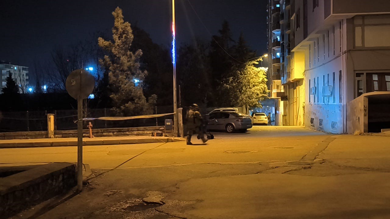 siirtte supheli paket imha edildi 1 E6ukm6zO