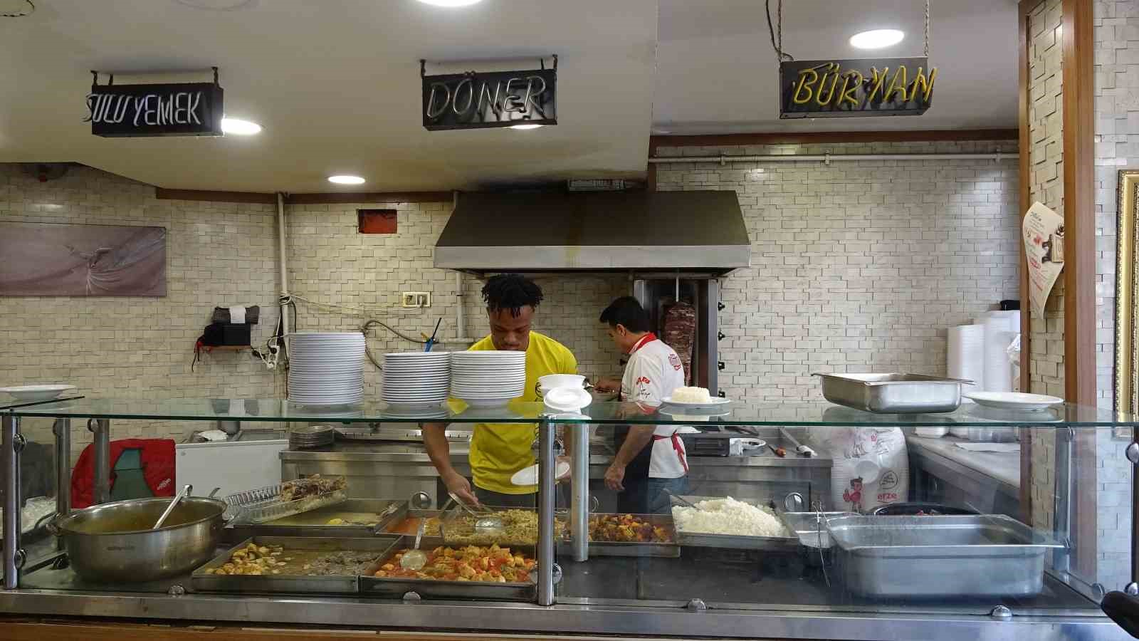siirtte yemek servisleri nijeryali michealden 2 Z3lBsB9t