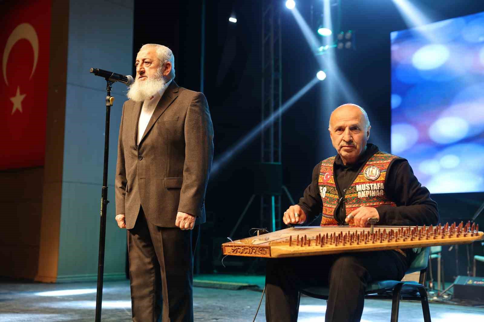 sik ruhsat vefatinin 115nci yilinda anildi 0 q5vsMvR3