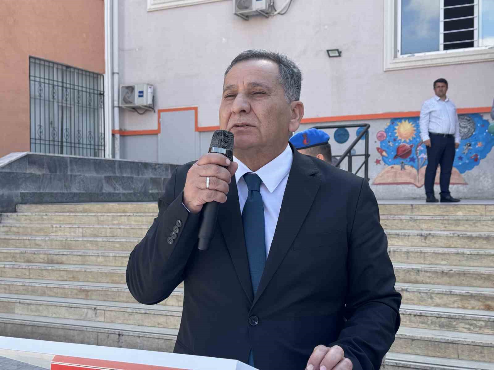 silah arkadaslari sehit astsubay mehmet gunduzun adini kutuphanede yasatiyor 1