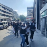 silahla-vurduklari-adami-darbederek-oldurduler-cinayet-ani-kamerada-SzYH26zq.jpg