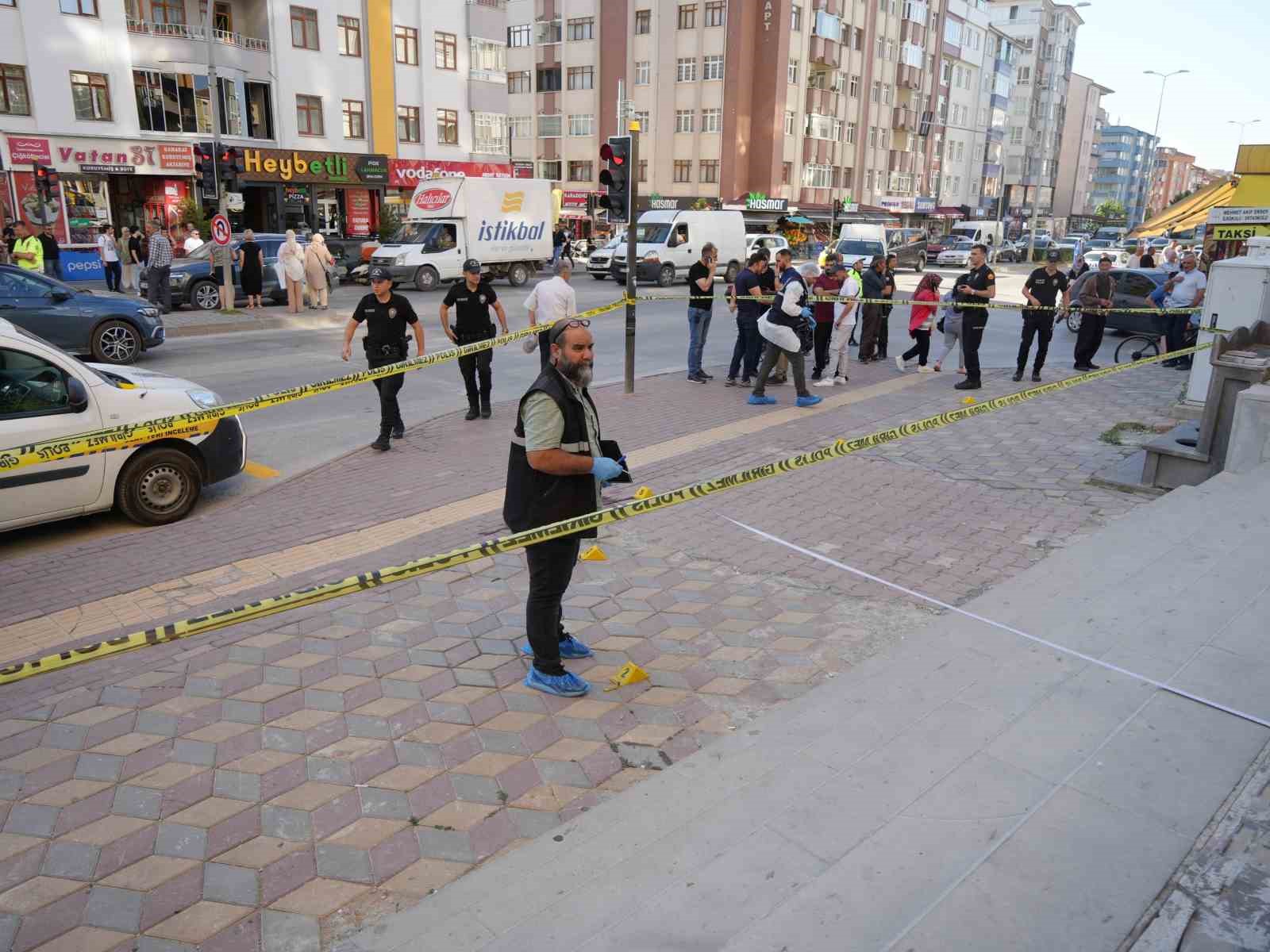silahla vurulan vatandasa yerde yatarken tekme atan saniga muebbet hapis cezasi 4 BiGYrvZT