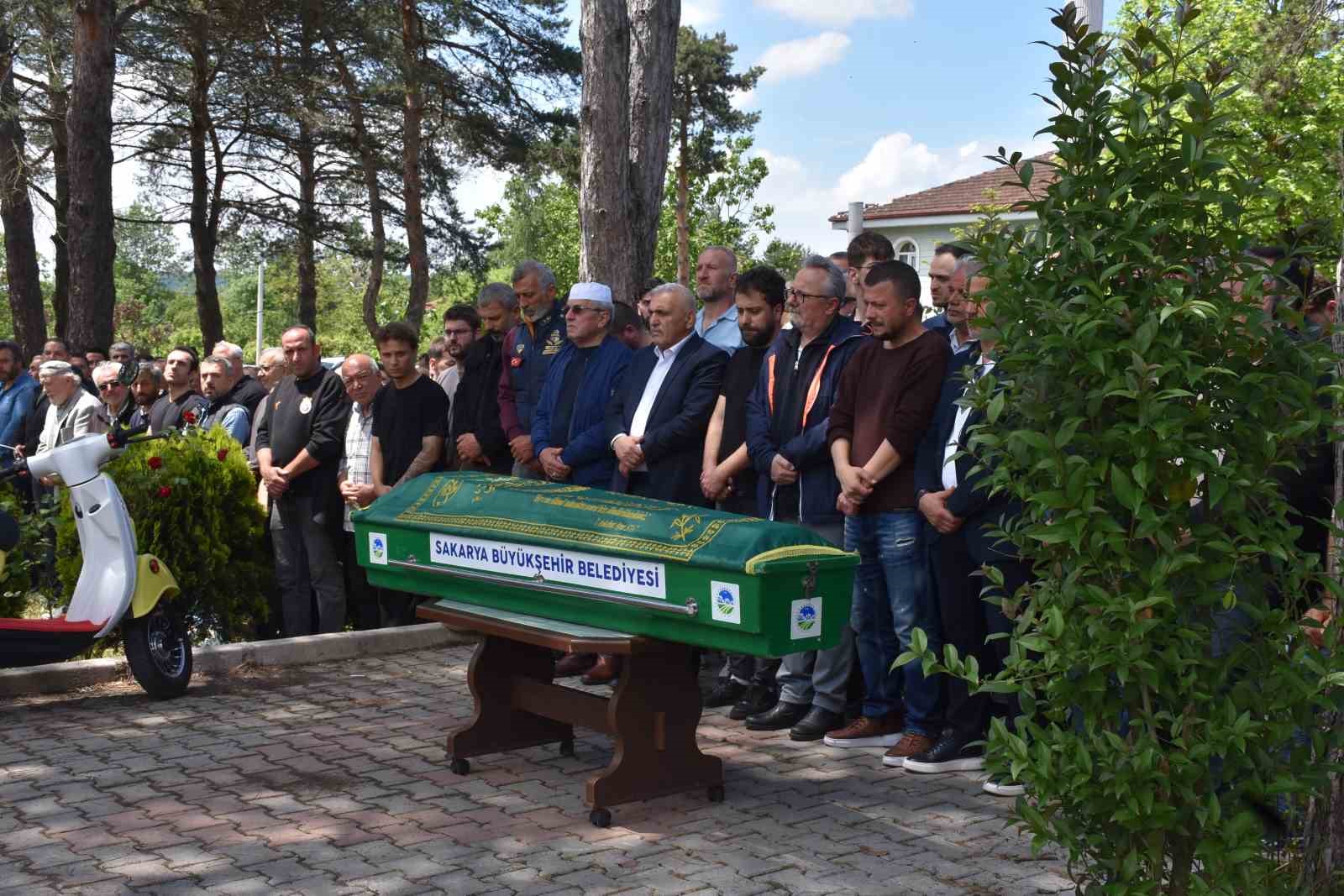 silahli catismada hayatini kaybeden otel sahibi son yolculuguna ugurlandi 4 582FjyQS