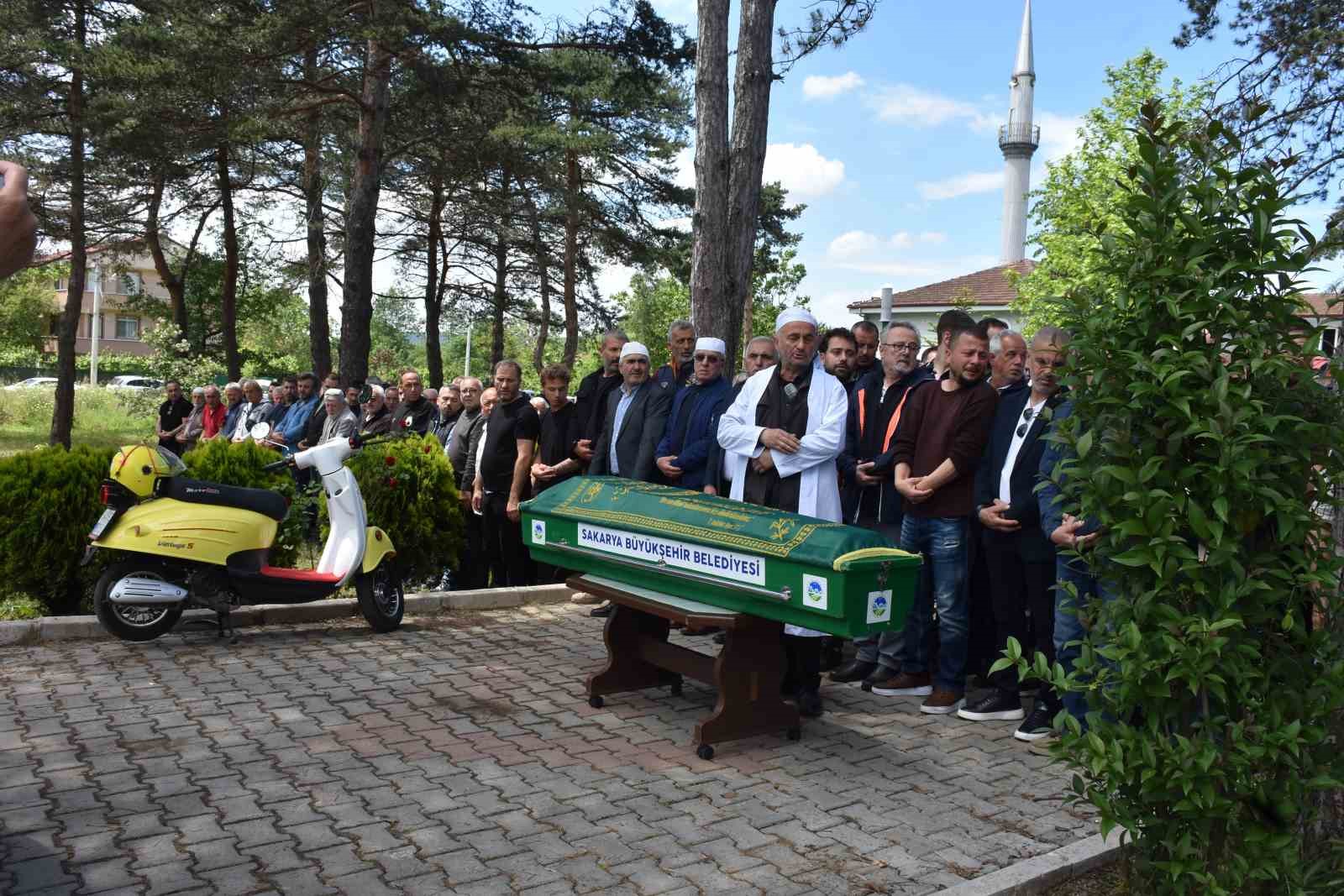 silahli catismada hayatini kaybeden otel sahibi son yolculuguna ugurlandi 5 qgAaMgBM