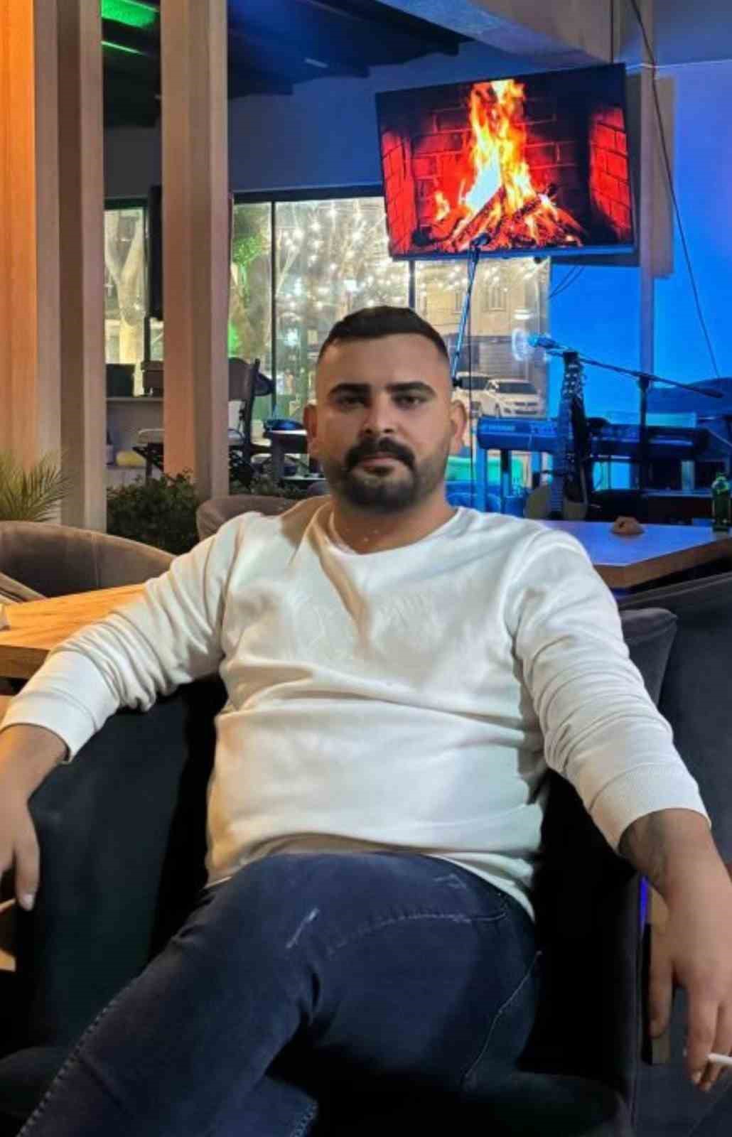 silahli kavgada hayatini kaybeden 2 gencin cenazeleri teslim alindi 5 LXWv5Jit