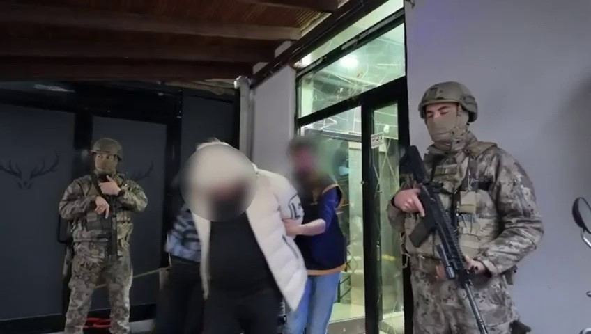 silahli orgut ve nitelikli yagma operasyonu 22 supheli yakalandi 4
