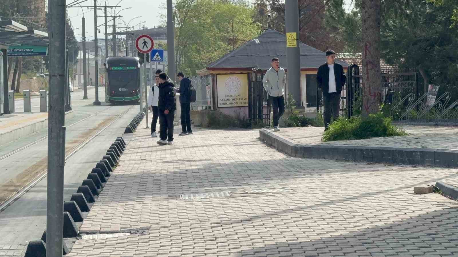 silahli saldiri olaylarinin ardindan kocaelide polisten guvenlik mesaisi 1 uGFEMirg
