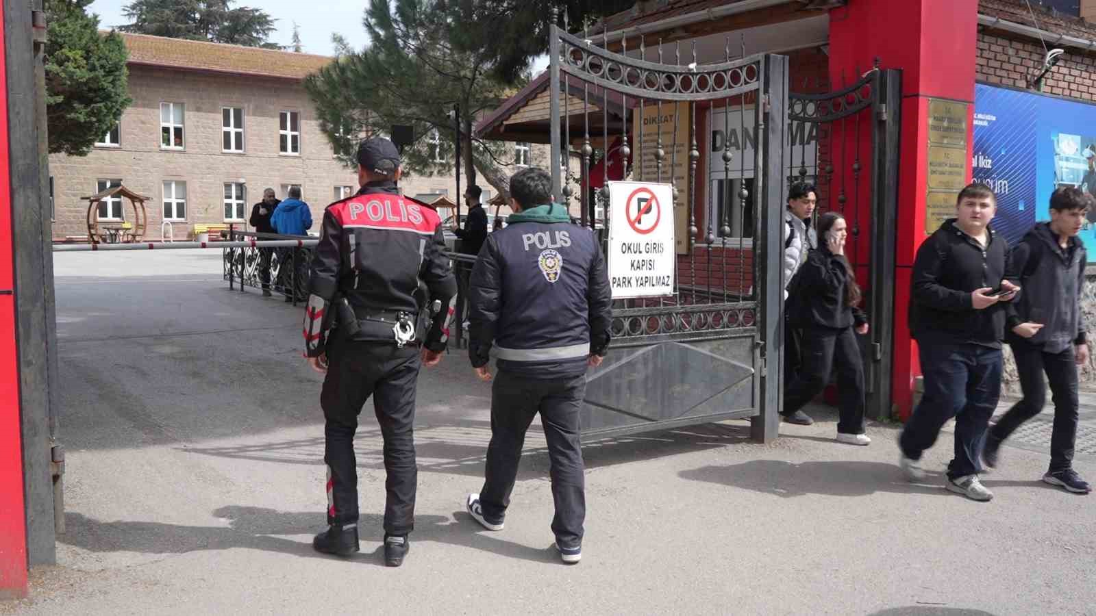 silahli saldiri olaylarinin ardindan kocaelide polisten guvenlik mesaisi 2 274TlDZg