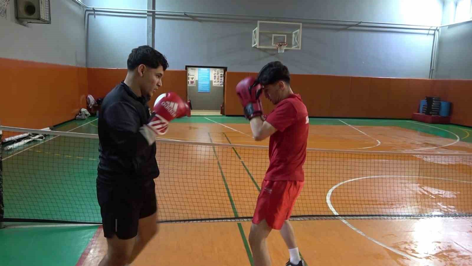 sileli genc sporcu budokaidoda dunya sampiyonu oldu 1 emSkqsLk
