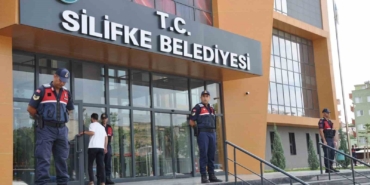 silifke-belediyesine-yolsuzluk-operasyonu-baskan-mustafa-turgut-dahil-18-kisi-gozaltinda-zDG8TqVy.jpg
