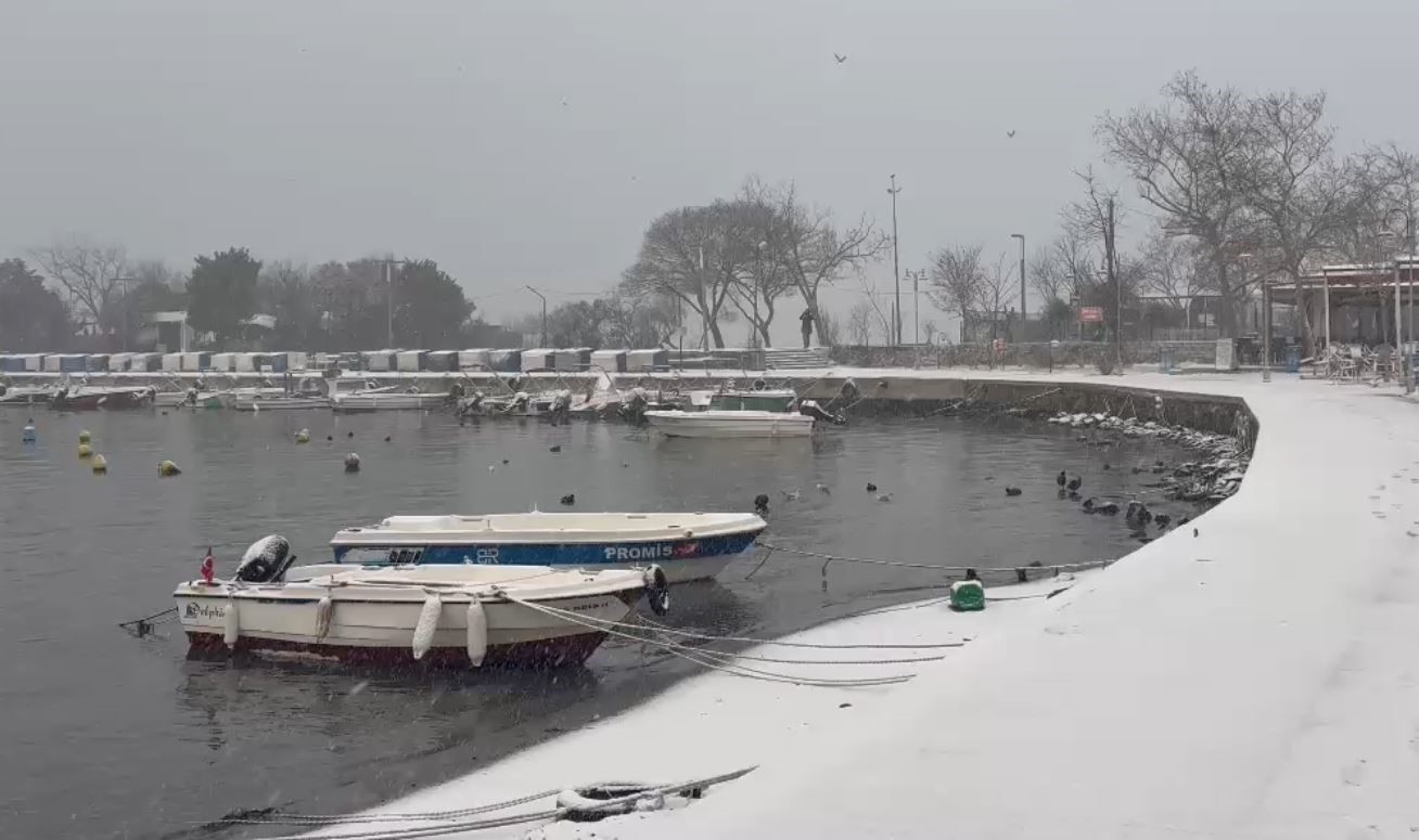 silivri gune kar yagisi ile basladi 4 Zl97UI4f