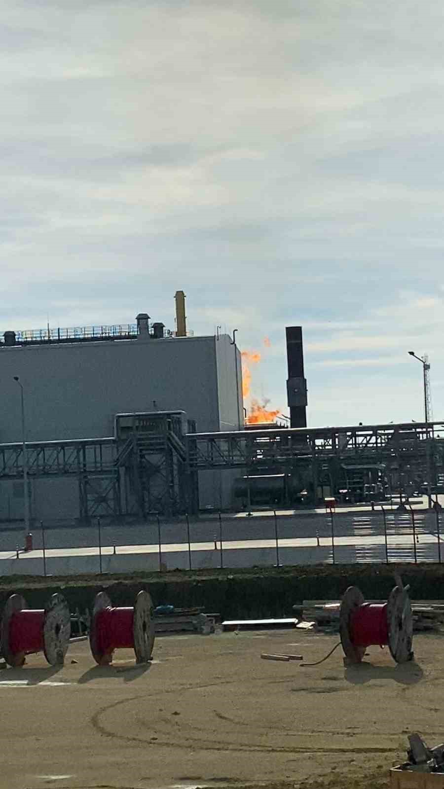 Silivri’de BOTAŞ tesislerinde yangın 7 silivride botas tesislerinde yangin 3 5d2vfbaS