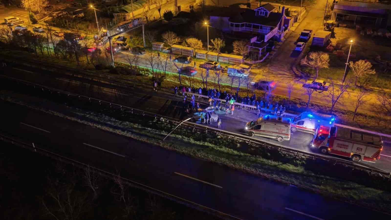 silivride feci kaza aracta sikisan surucu hayatini kaybetti 0 vPjLVUsN