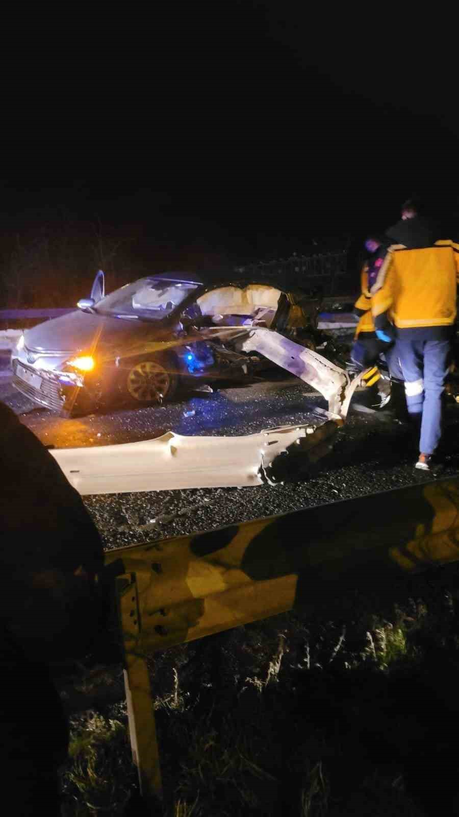silivride feci kaza aracta sikisan surucu hayatini kaybetti 1 UNdBdey6