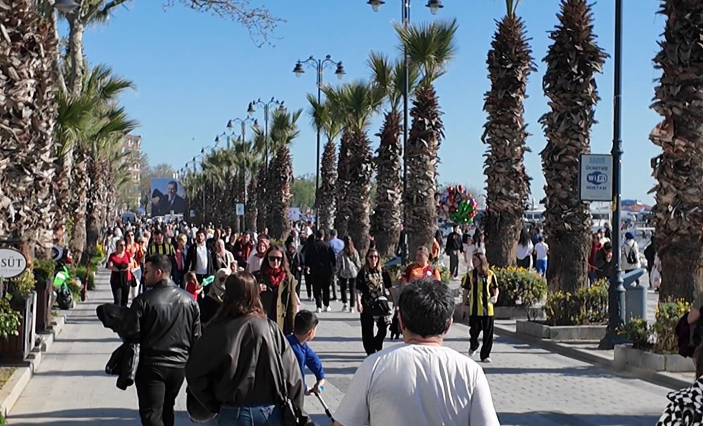 silivride gunesli havayi firsat bilenler sahile akin etti 0 KZOwafdi