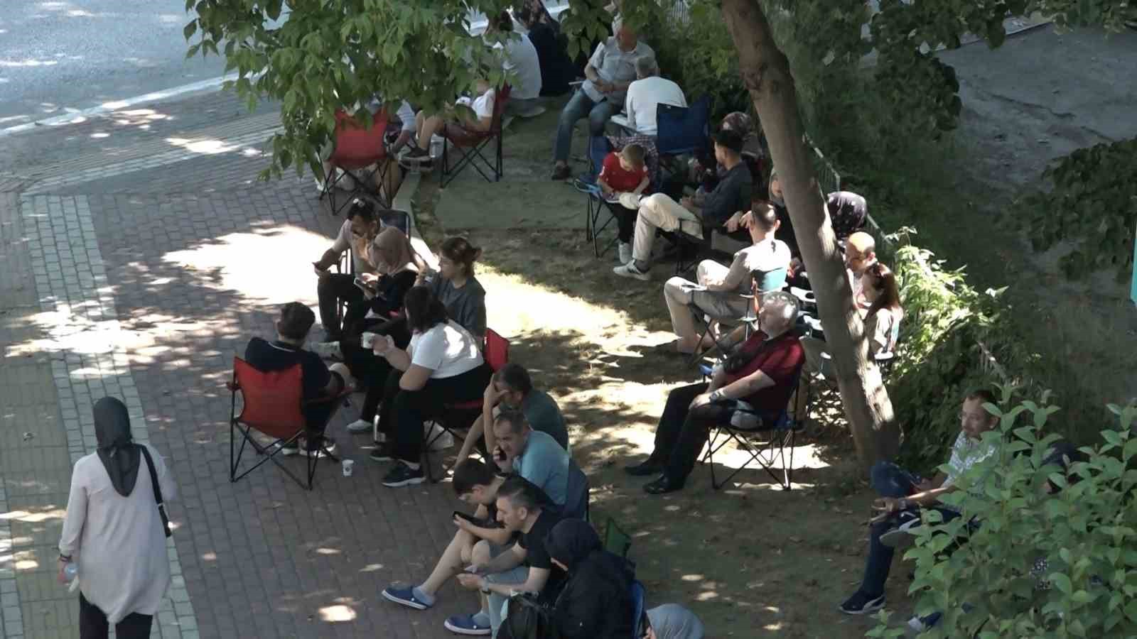sinava 1 dakika kala polis yetistirdi 6 GTPMky9U