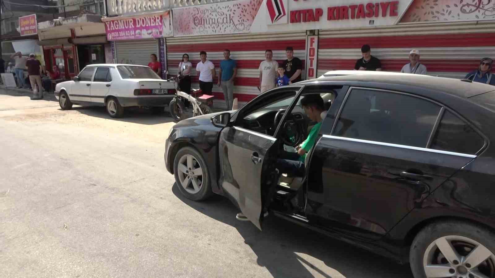 Sınava 1 dakika kala yetişti, aracının el frenini çekmeden araçtan fırlayıp okula koştu 6 sinava 1 dakika kala yetisti aracinin el frenini cekmeden aractan firlayip okula kostu 2 ZiV1ZX5d