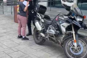 Yanlış okula geldi, sınava yetiştirmek için vatandaş seferber oldu 1 thumbnail