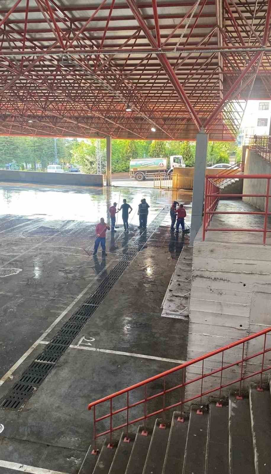 sincan belediyesinden 720 personel bayram boyunca sahada 1 8zYtGpZi