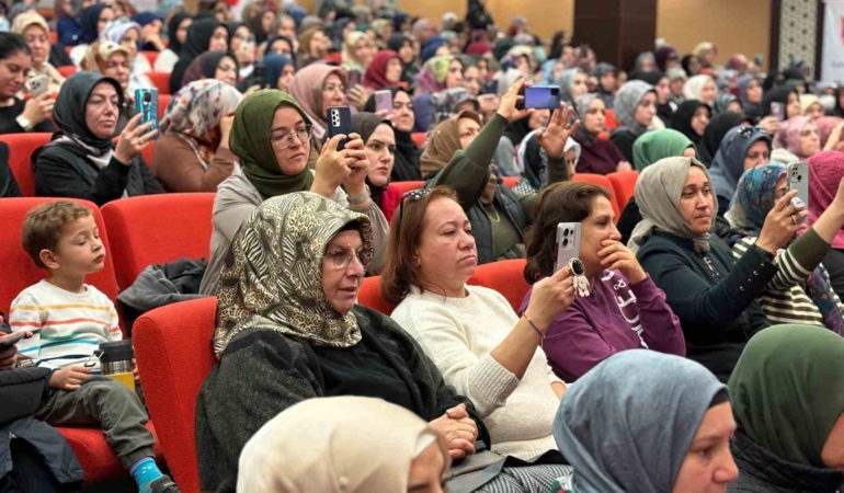 sincan-belediyesinden-kadinlara-ozel-kadin-kadina-aile-sohbetleri-programi-fLepPzyh.jpg