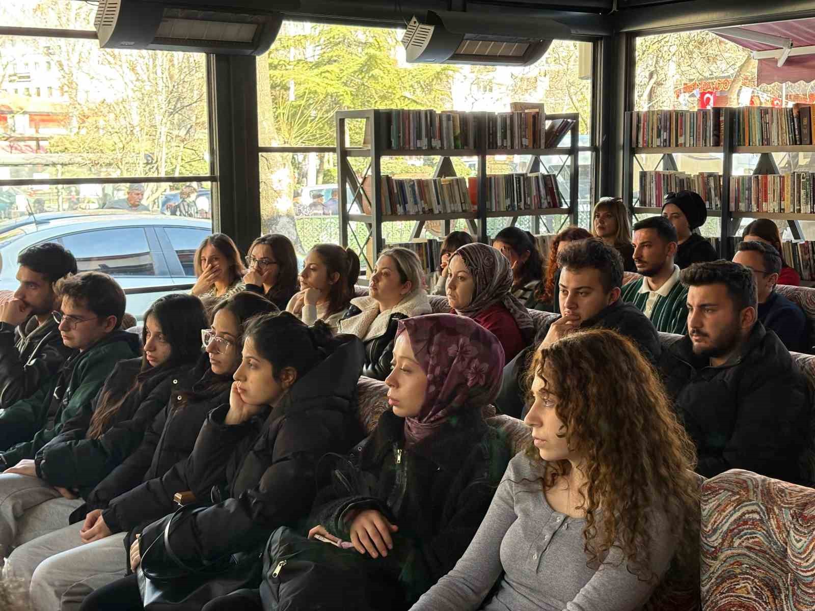 sincan kitap kafede siber zorbalikla mucadele yollari konusuldu 2 DDkklbSm