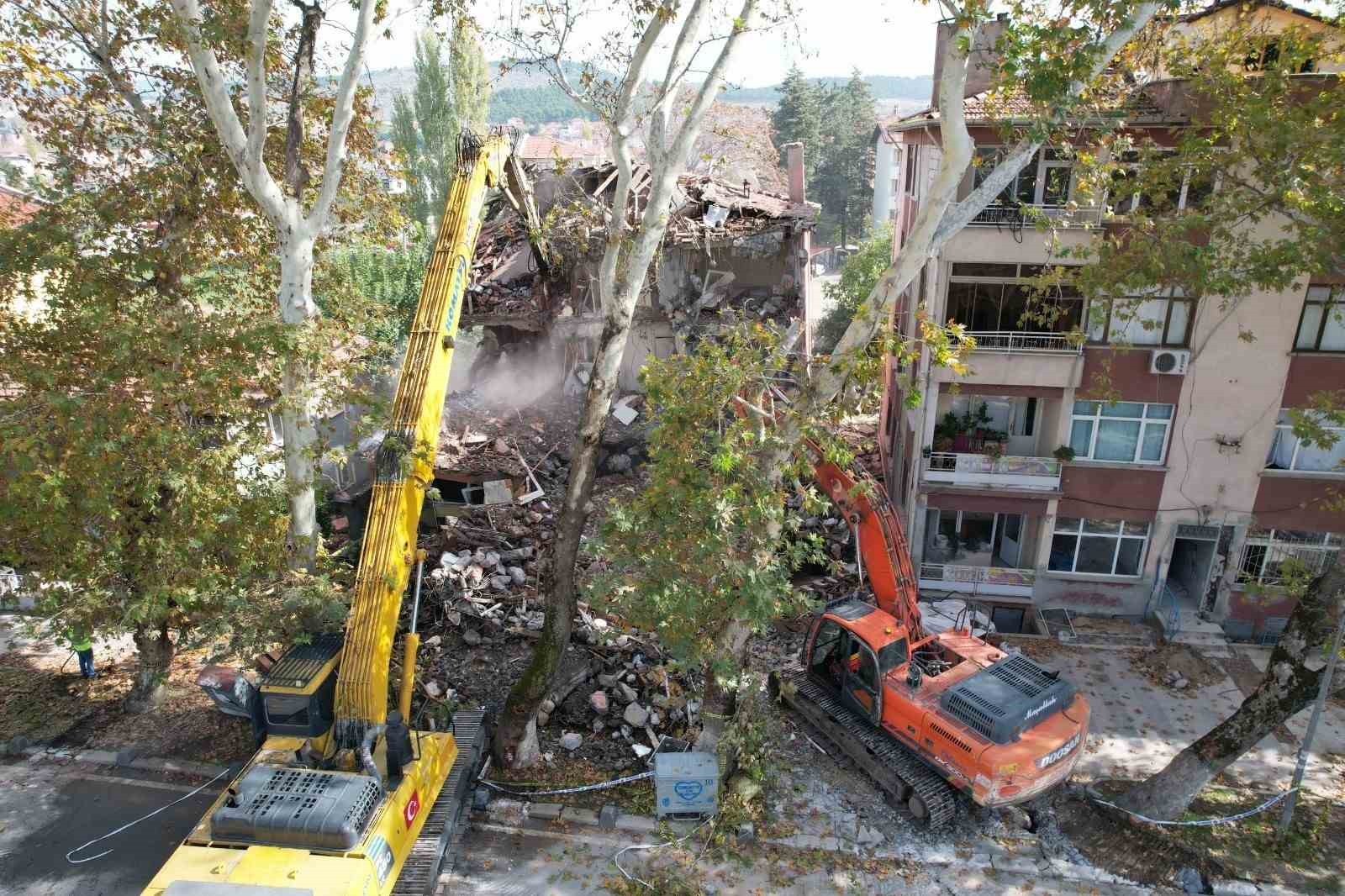 sindirgi genel hayata etkili afet bolgesi ilan edildi 2