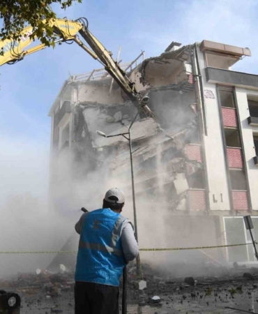 sindirgida-3-ayda-17-bin-deprem-kaydedildi-ZIh7GakO.jpg