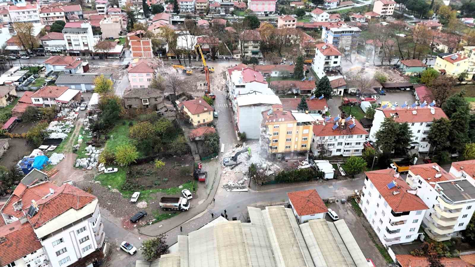 sindirgida deprem sonrasi yikimlar yeniden basladi 2 qHialYbw