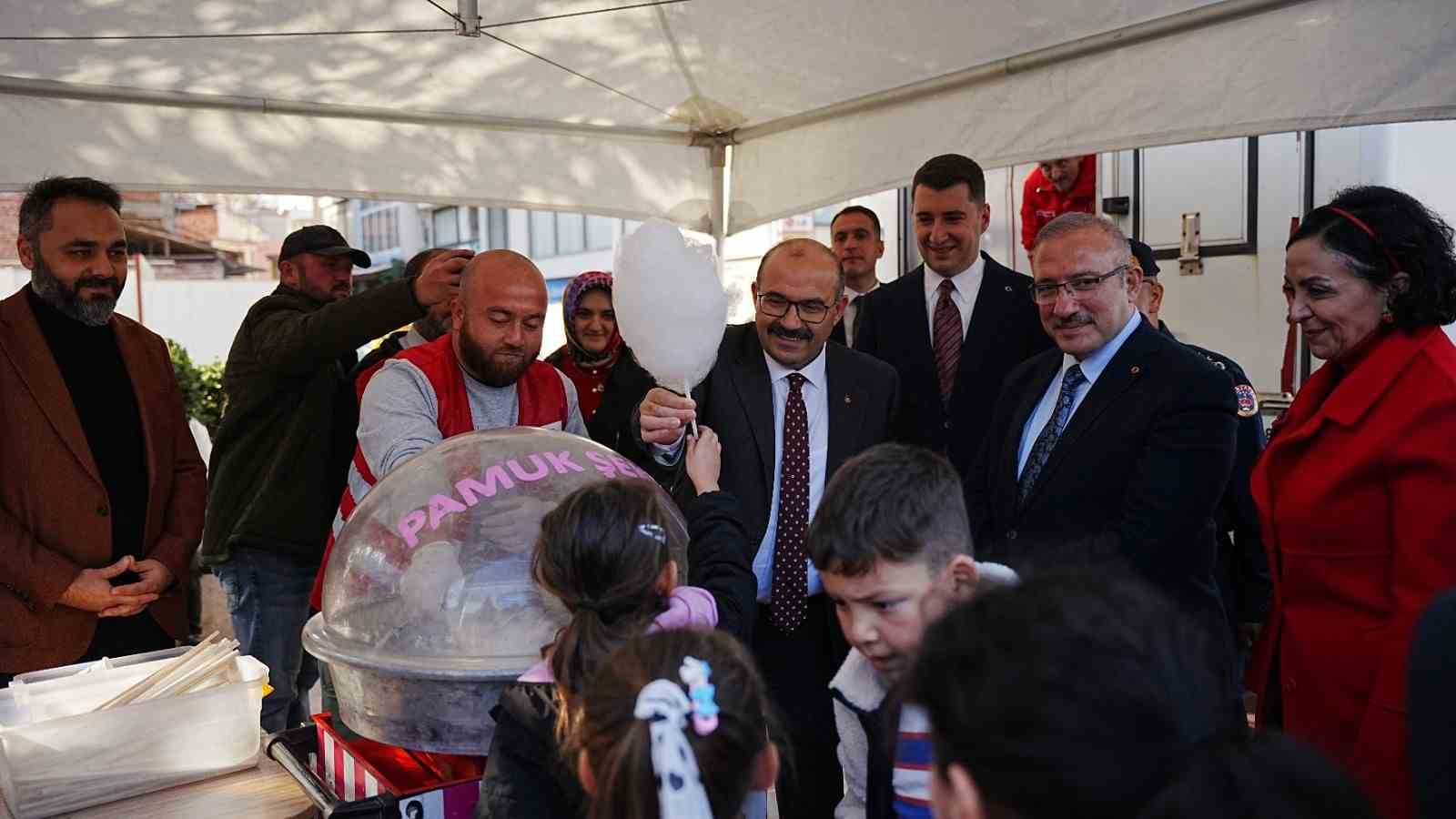 sindirgida depremin yaralari sariliyor 2 nmVCQnMc