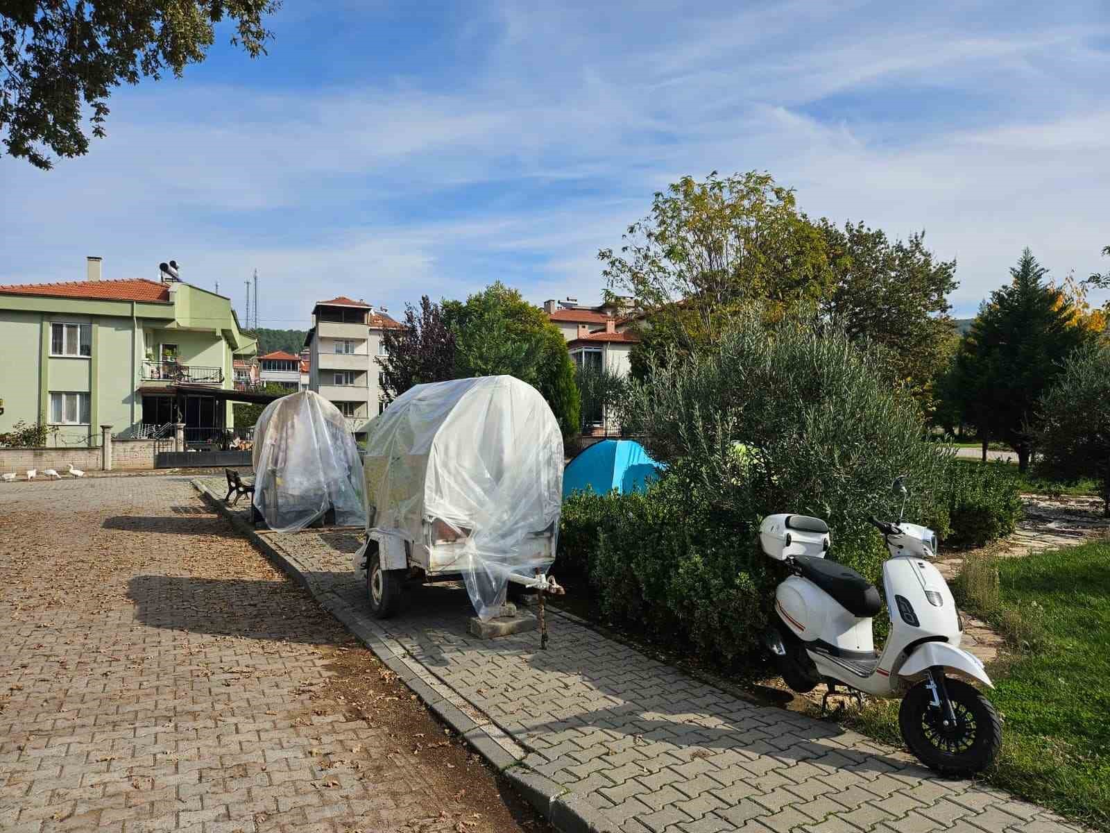 sindirgida depremler suruyor 1 98FU7c1Y