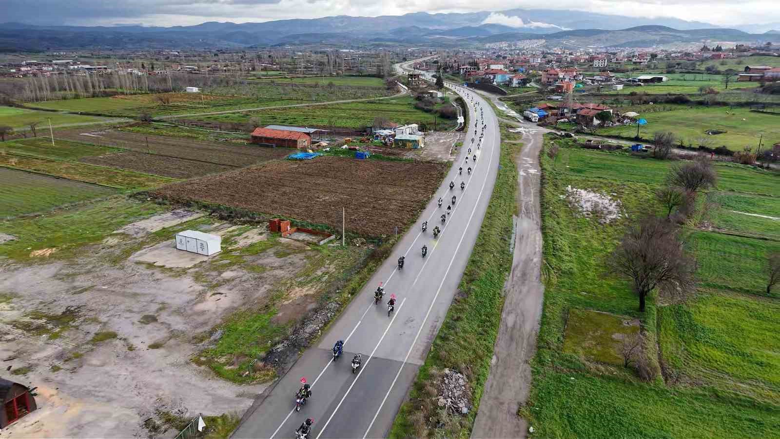 sindirgida depremzedelere motorcu morali 2 w8MLyCwA
