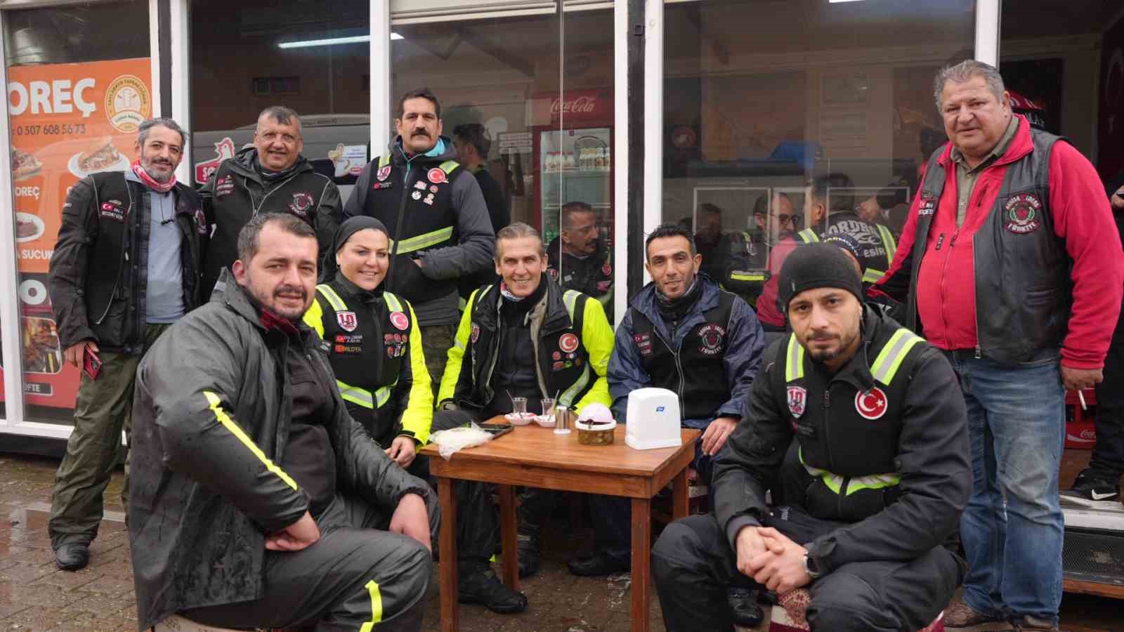 sindirgida depremzedelere motorcu morali 5 sFImEnzH